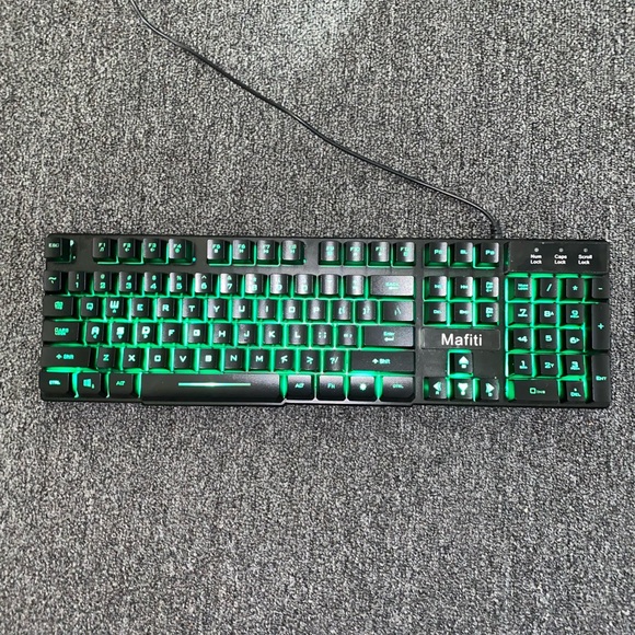 Computer Gaming Electronics Bundle - Keyboard, Mouse, and Headset All Included - Picture 6 of 8